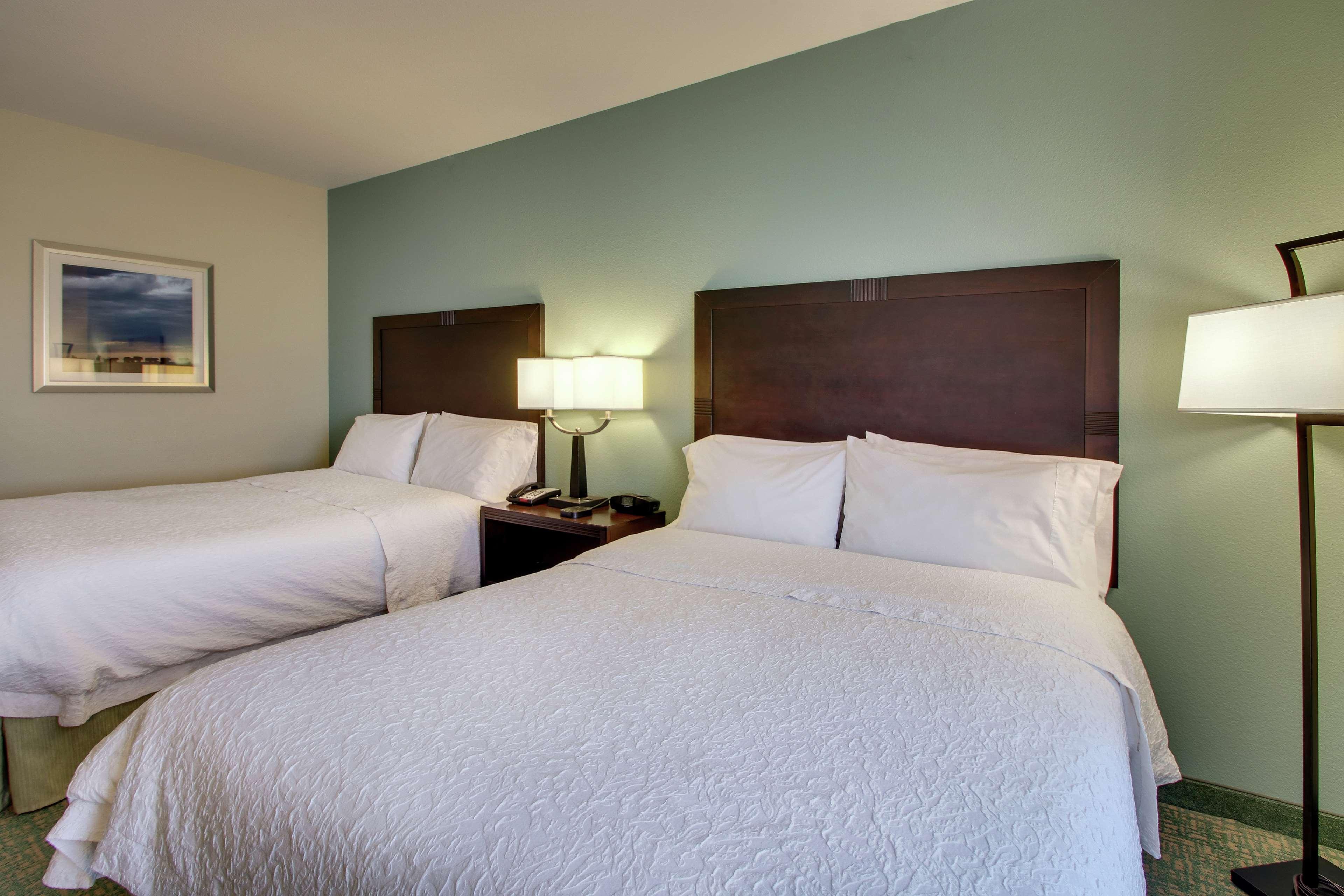 Hampton Inn Vernon Экстерьер фото
