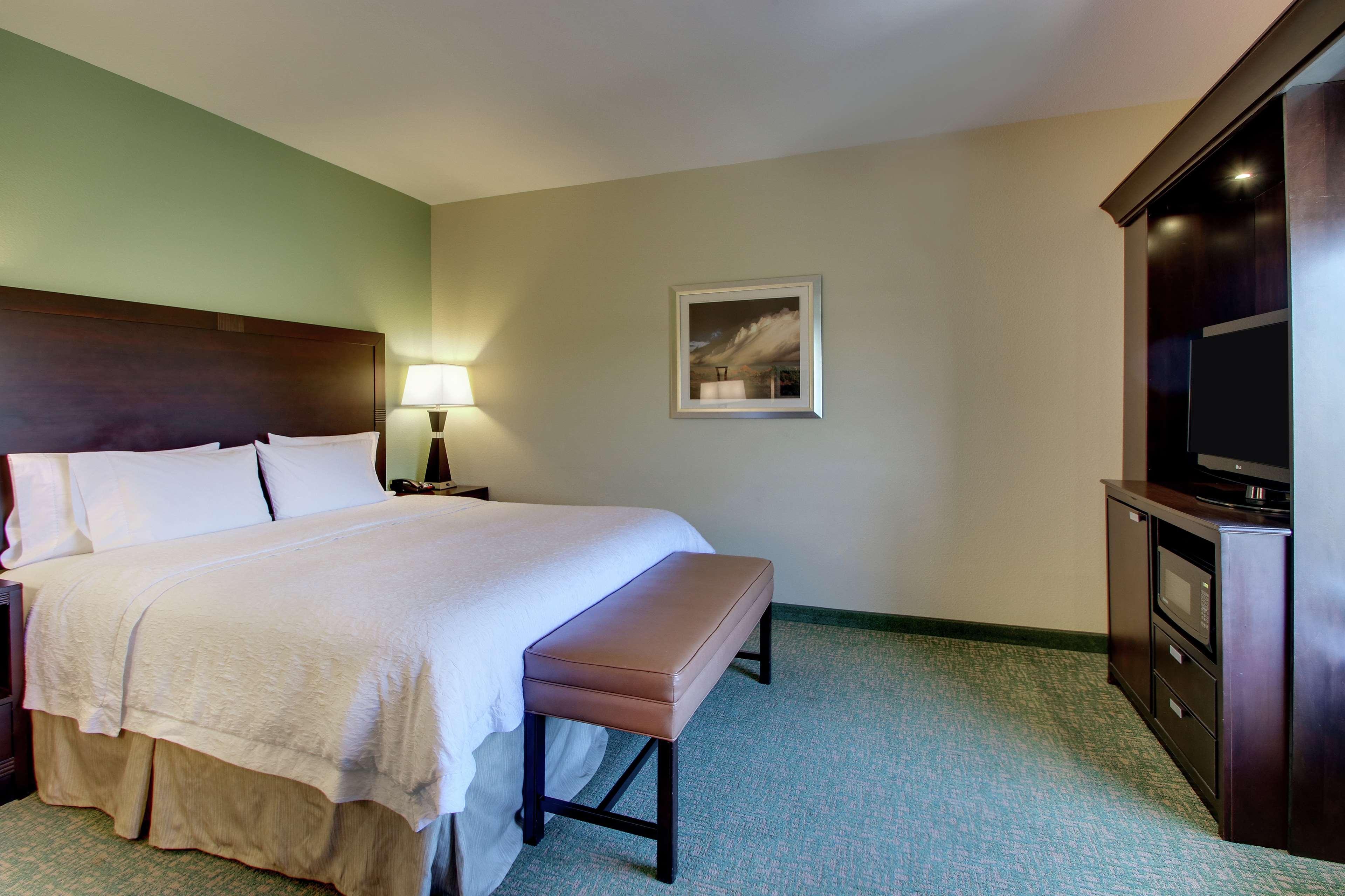 Hampton Inn Vernon Экстерьер фото