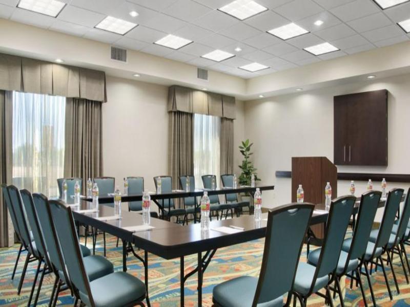 Hampton Inn Vernon Экстерьер фото
