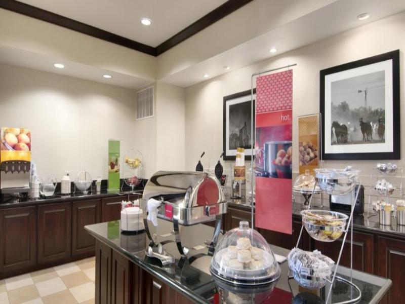 Hampton Inn Vernon Экстерьер фото