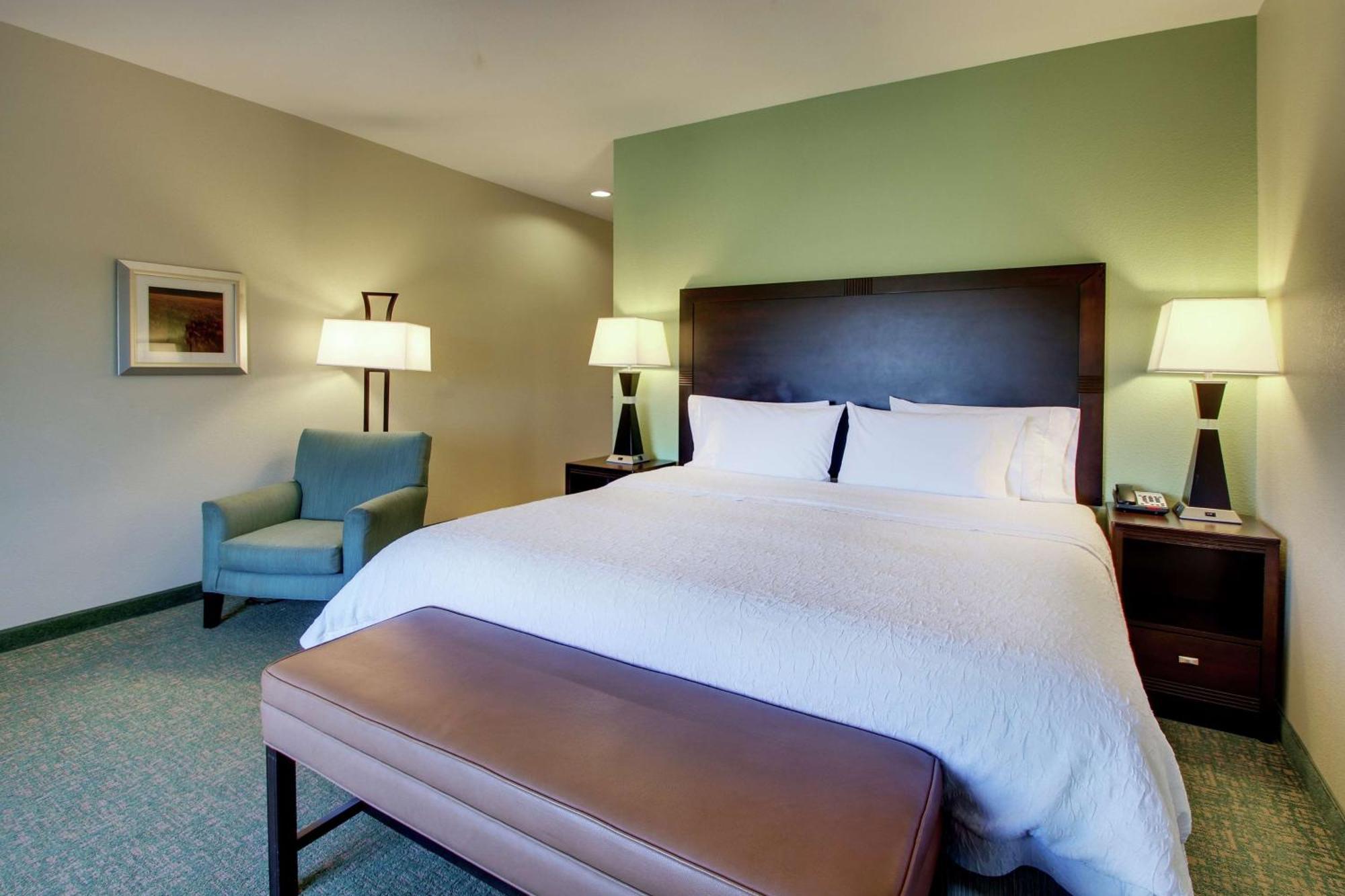 Hampton Inn Vernon Экстерьер фото