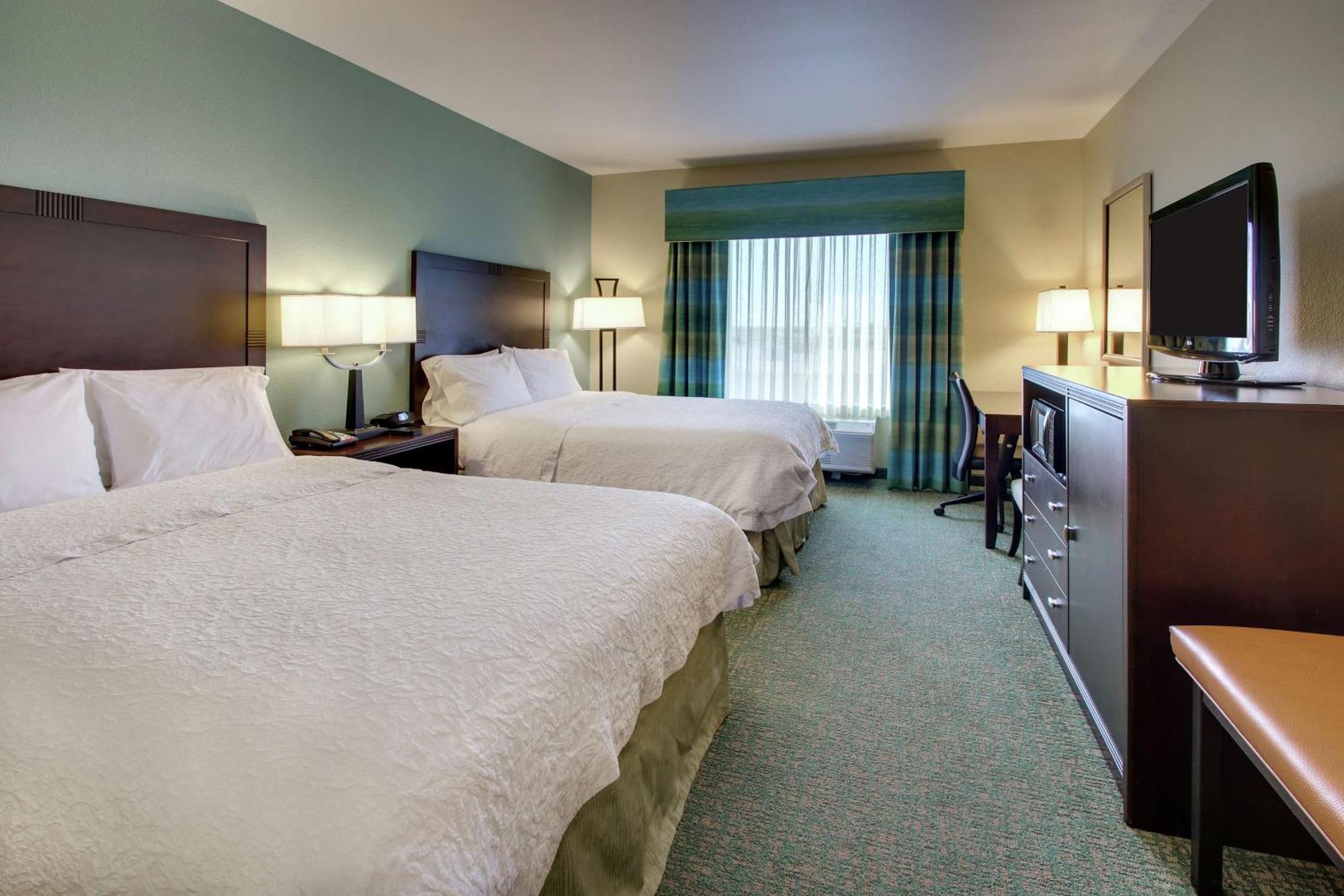 Hampton Inn Vernon Экстерьер фото
